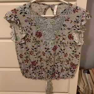 Women’s Floral Front lace blouse